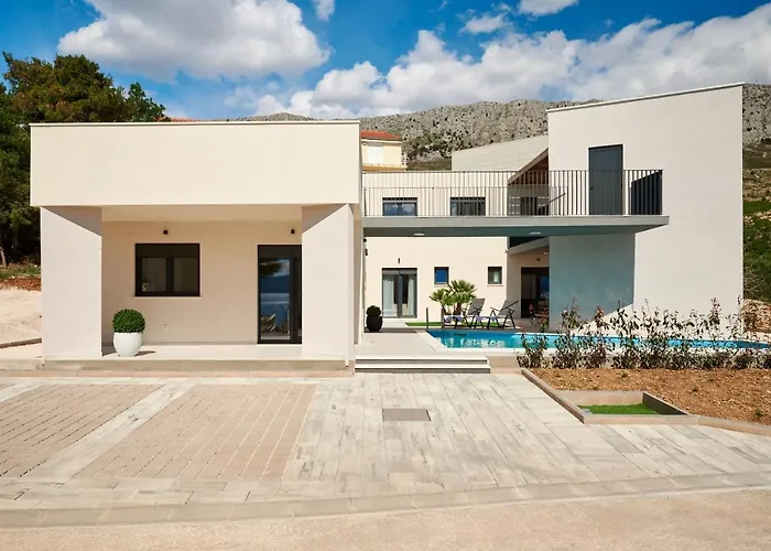 Dolce Villa