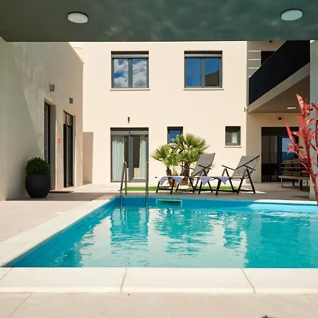 Βίλα Dolce Dugi Rat