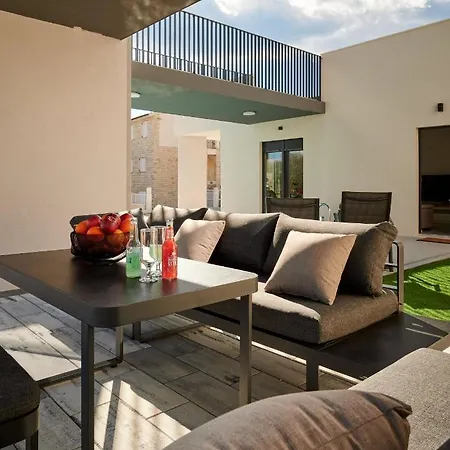 Dolce Βίλα Dugi Rat